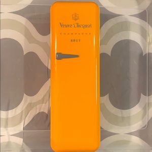Veuve Clicquot champagne bottle container